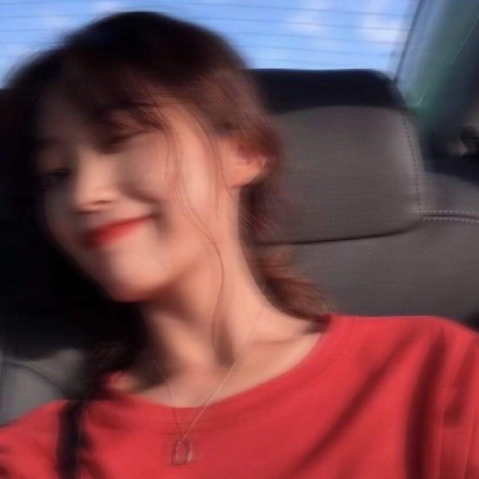 模糊朦胧的女生微信头像