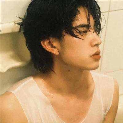 惊艳小众的男头像