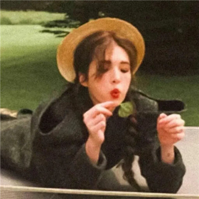 最新复古风高颜值女生头像