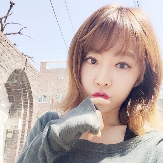 非主流美女时尚个性图片