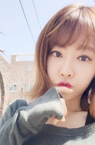 非主流美女时尚个性图片