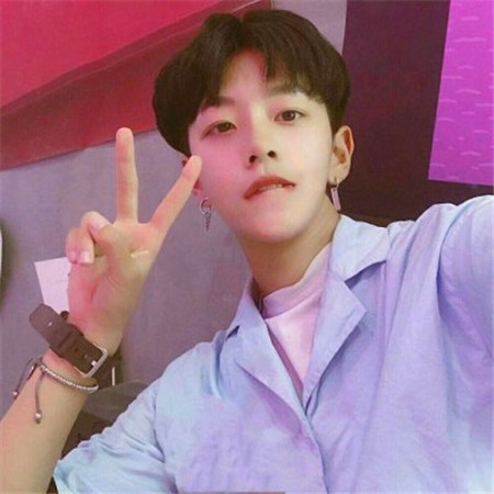 抖音火爆的帅哥图片