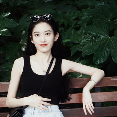 笑起来很甜很可爱的女生微信头像