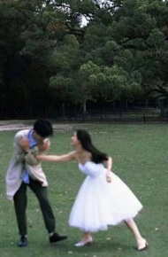 说不出来的浪漫甜蜜感的双人情侣图片