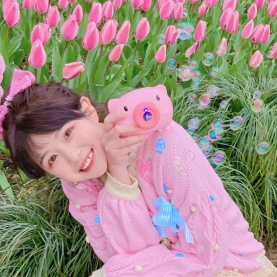 气质好看的四人闺蜜微信头像