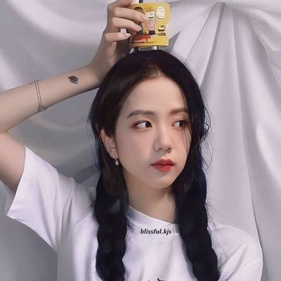 很自然可爱小清新女生微信头像