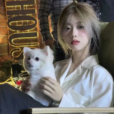 清纯御姐风女孩微信头像