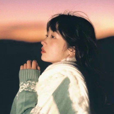 2021散落人间天使般温柔女生微信头像