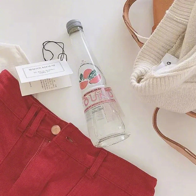 简约好看的个性微信朋友圈背景图